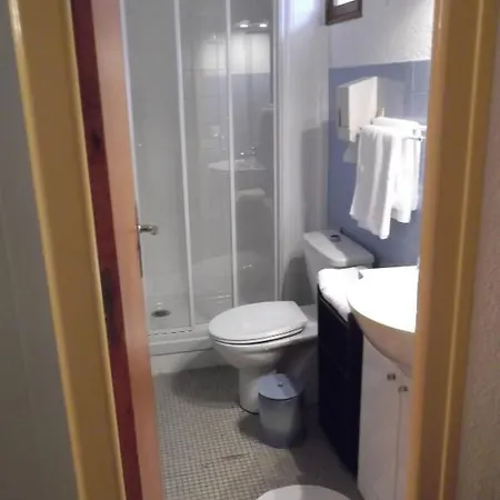Du Dauphine Hotel 2*