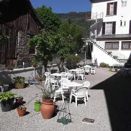 Hotel Du Dauphine Allevard