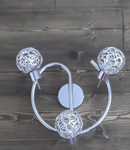 ホテル Du Dauphine アルバール